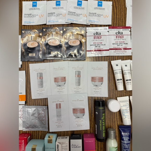 Huge 120 Piece Lot of Various Skin Care Samples - Picture 7 of 11
